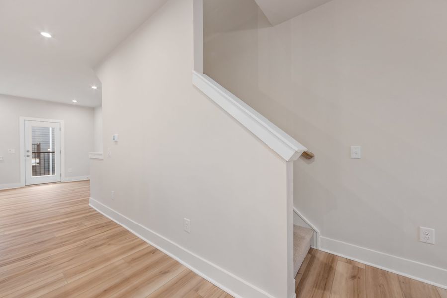 Spacious, unfurnished interior of a new home in Context at Oakhurst, Charlotte (Image 30). Spacious, unfurnished interior of a new home in Context at Oakhurst, Charlotte (Image 30).