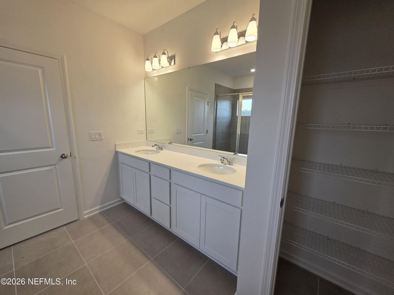 Furnished interior view inside a new home in Hyland Trail, Green Cove Springs (Image 12).