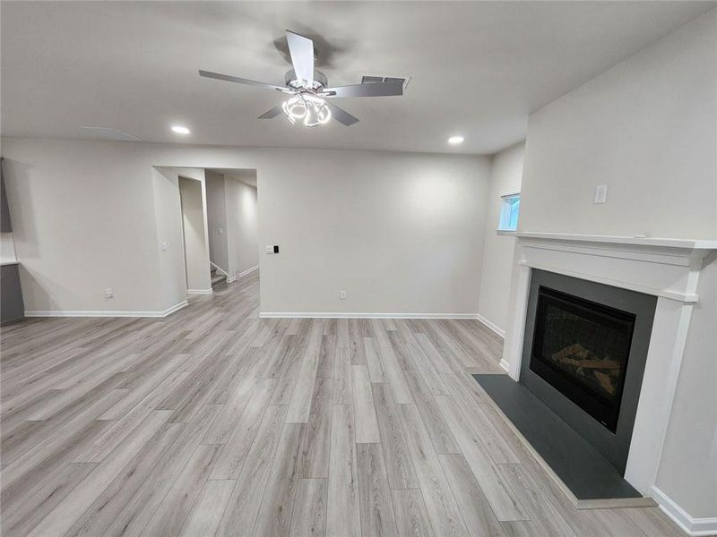 Spacious, unfurnished interior of a new home in The Oaks at Dawson, Dawsonville (Image 36). Spacious, unfurnished interior of a new home in The Oaks at Dawson, Dawsonville (Image 36).