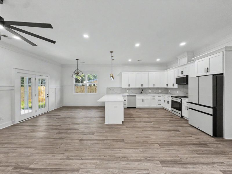 Spacious, unfurnished interior of a new home in , North Charleston (Image 28).