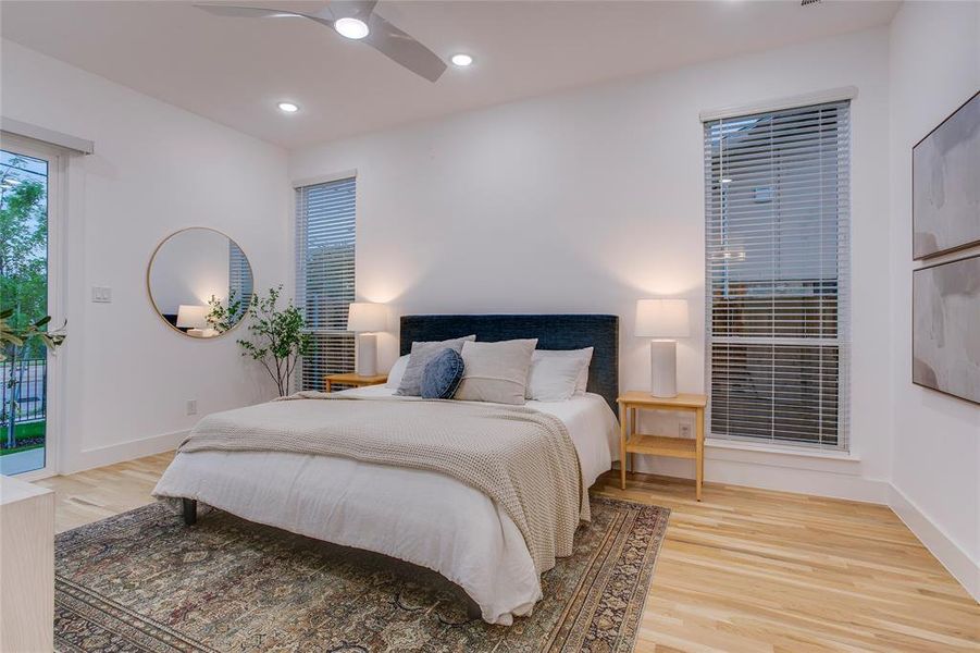 Furnished interior view inside a new home in , Dallas (Image 18).