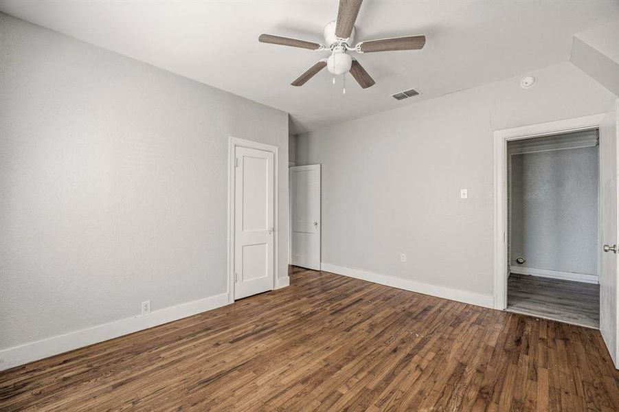 Spacious, unfurnished interior of a new home in , Stephenville (Image 14).