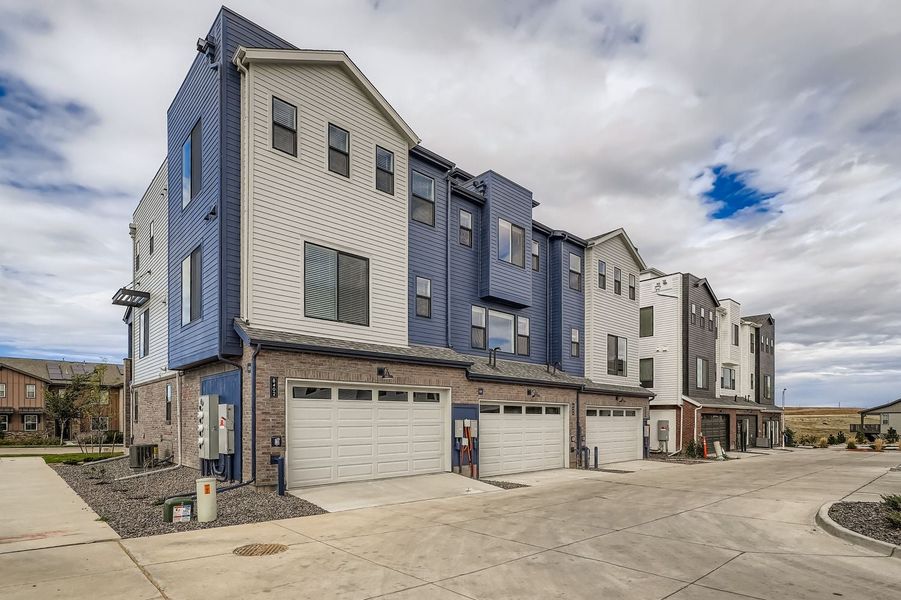 New Home in Littleton, CO. - Slide 25 New Home in Littleton, CO. - Slide 25