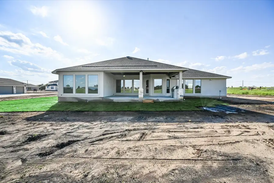 Representative exterior details of a home built from the Llano II by Giddens Homes in Whispering Wind, Bertram (Image 45). Representative exterior details of a home built from the Llano II by Giddens Homes in Whispering Wind, Bertram (Image 45).