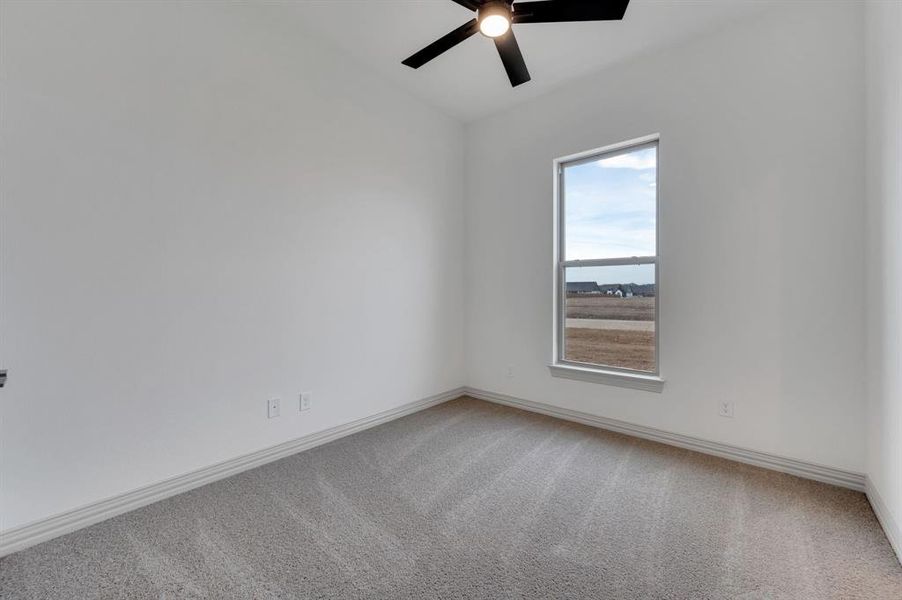 Spacious, unfurnished interior of a new home in , Waxahachie (Image 23).