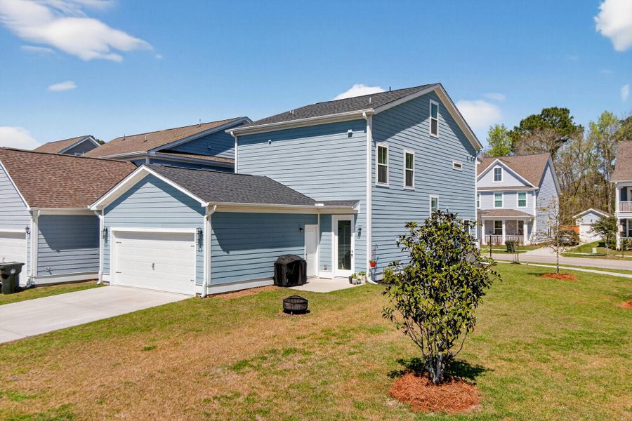 Front exterior of a new home in Twin Lakes, Johns Island, SC, highlighting curb appeal (Image 28).