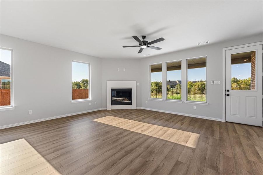 Spacious, unfurnished interior of a new home in Morningstar, Aledo (Image 21). Spacious, unfurnished interior of a new home in Morningstar, Aledo (Image 21).