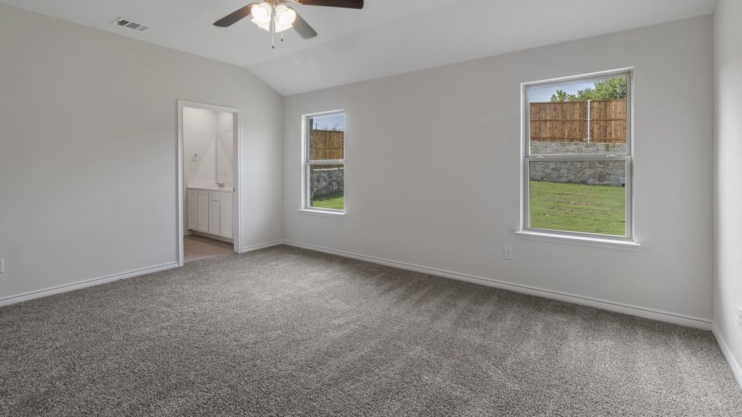 Spacious, unfurnished interior of a new home in Trailstone, Caddo Mills (Image 22).