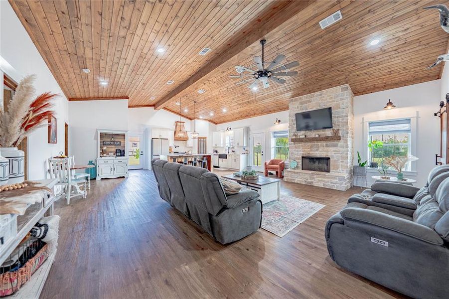 Image 12 of a home in . Image 12 of a home in .