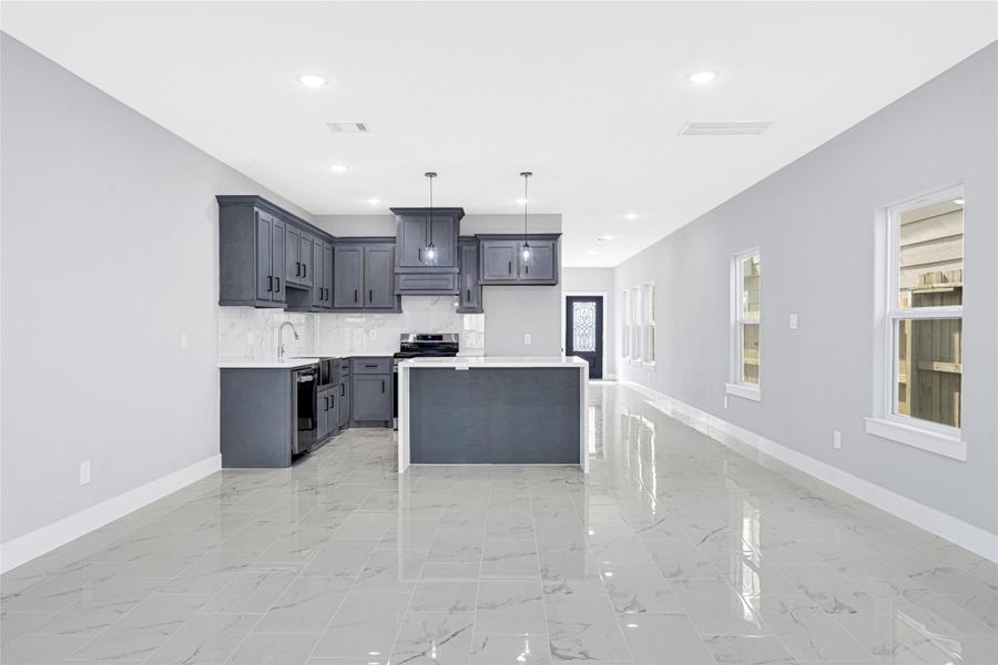 Custom cabinet with shaker door & soft close doors