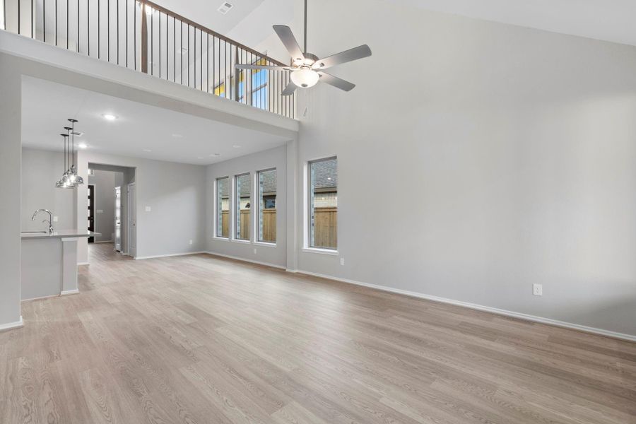 Spacious, unfurnished interior of a new home in Bridgeland 40', Cypress (Image 16). Spacious, unfurnished interior of a new home in Bridgeland 40', Cypress (Image 16).