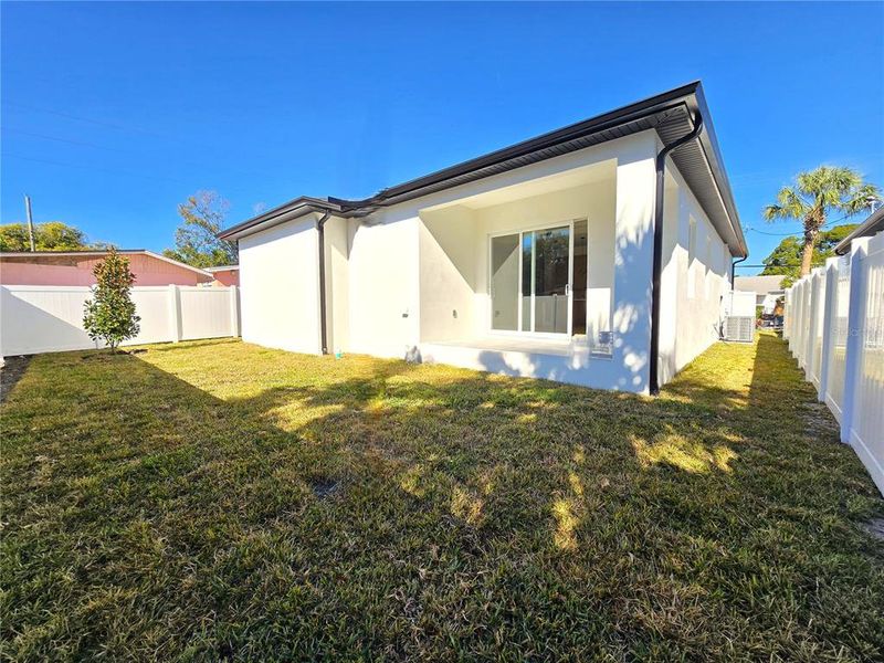 Exterior details and patio area of a home in , Tampa (Image 31).