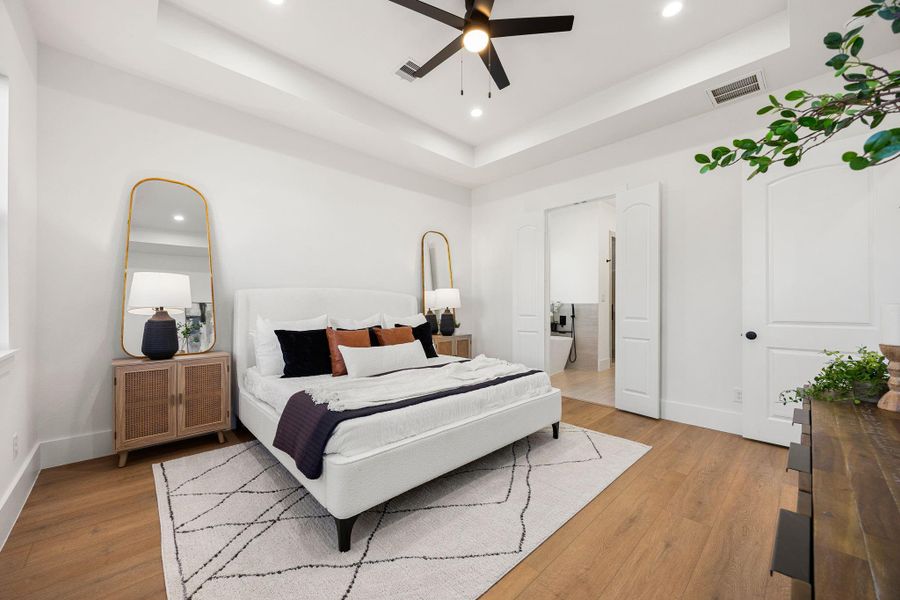 Furnished interior view inside a new home in , Tomball (Image 12).