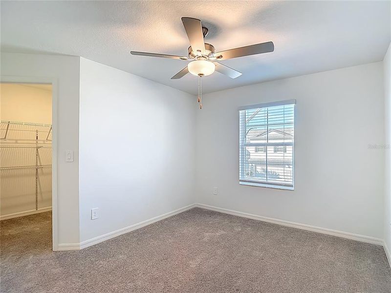 Spacious, unfurnished interior of a new home in , Land O' Lakes (Image 31).