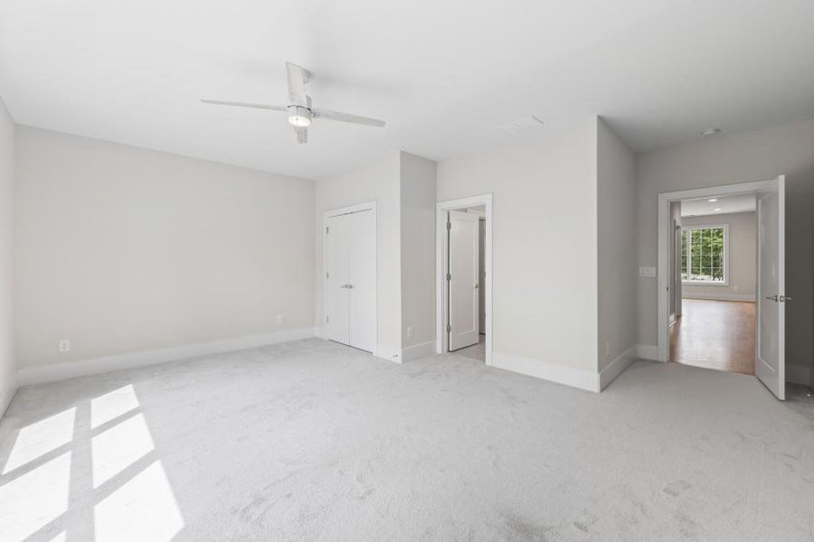 Spacious, unfurnished interior of a new home in , Buckhead (Image 17).