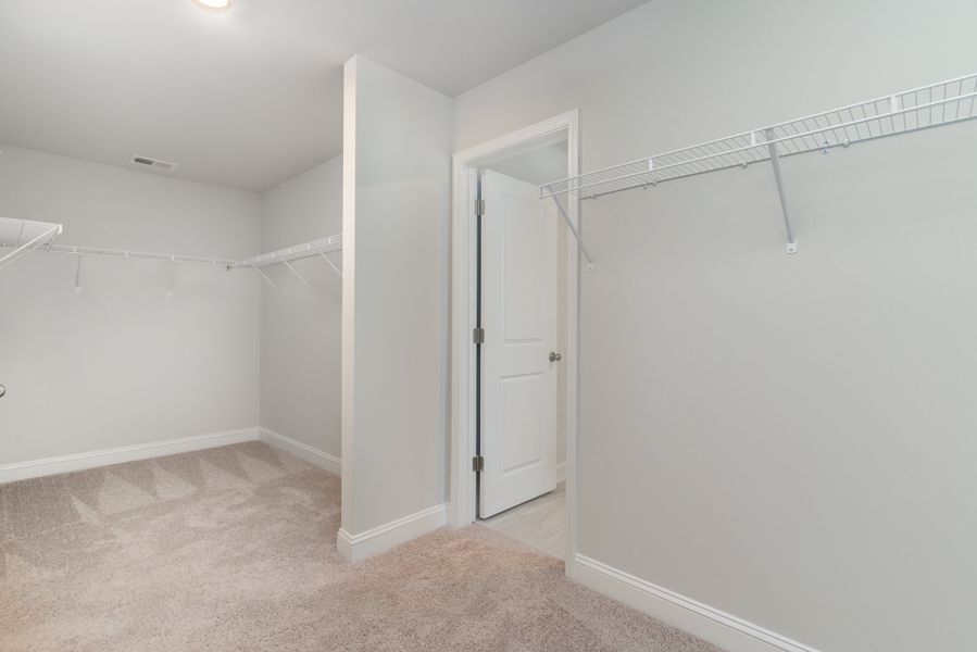 Representative furnished interior of a home built from the HARBOR OAK by D.R. Horton in Ranch Haven, Murrells Inlet (Image 39).