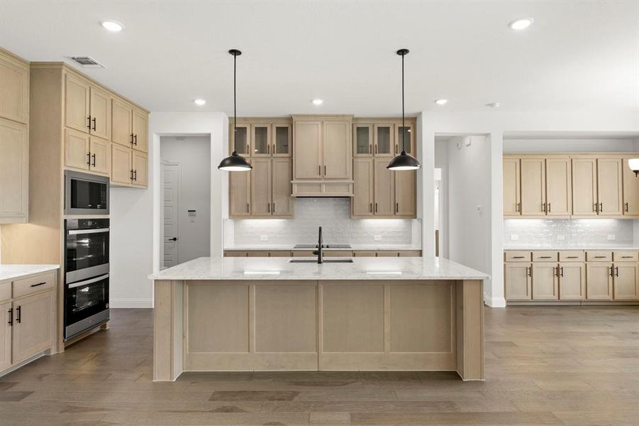 14. 335 Waterview - Kitchen