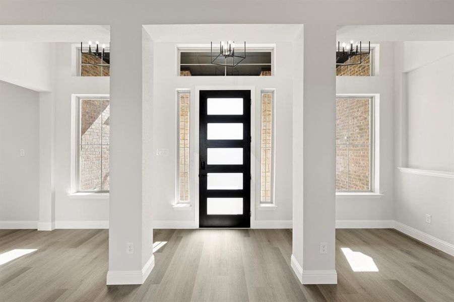 03. 6625 Emerson - Entry