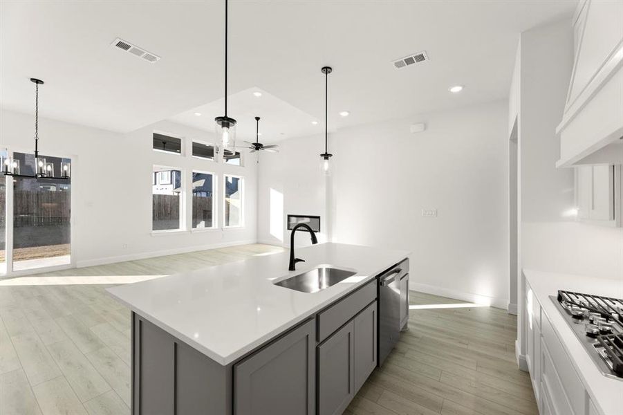 9_10. 1105 Birdsong - Kitchen (3)