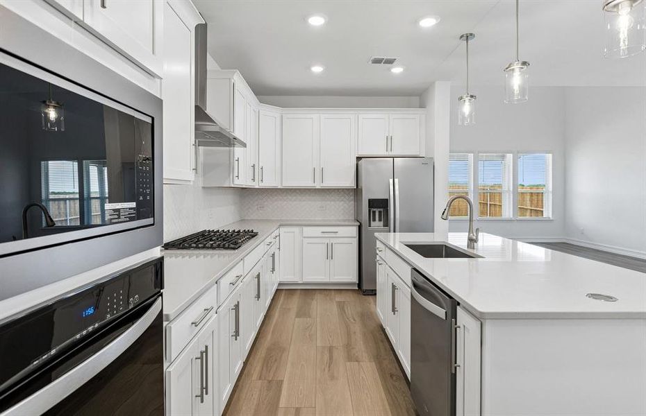 Kitchen with pendant lighting Kitchen with pendant lighting