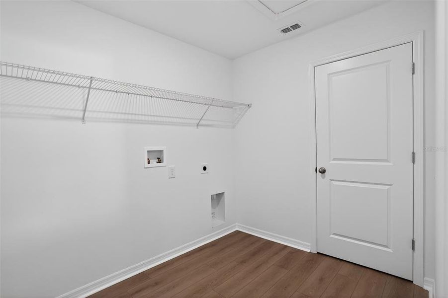 Spacious, unfurnished interior of a new home in Sunbrooke, St. Cloud (Image 17).