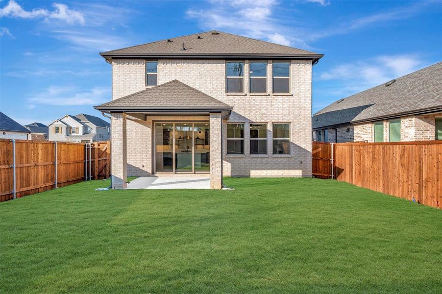 Exterior details and patio area of a home in Heritage Ranch, Sherman (Image 22).