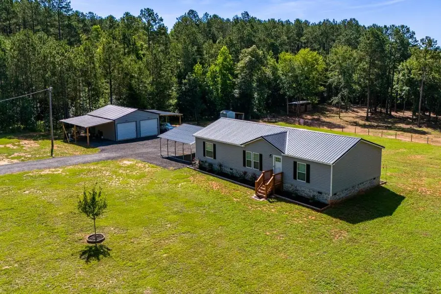 Image 36 of a home in .