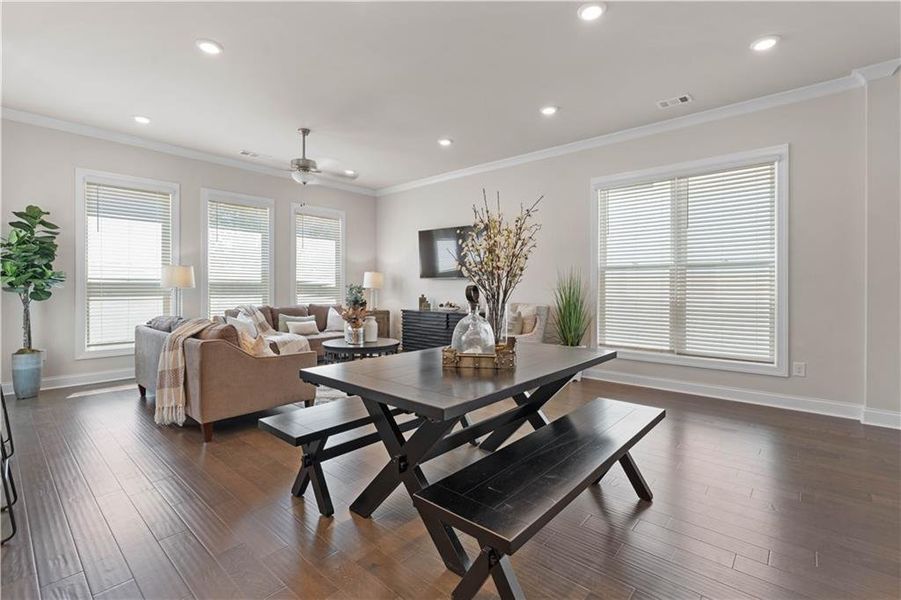 Furnished interior view inside a new home in Aberdeen, Hoschton (Image 17).