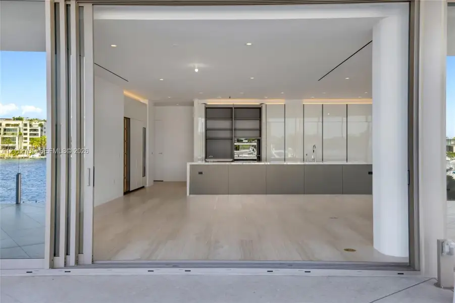 Exterior details and patio area of a home in , Miami (Image 32).