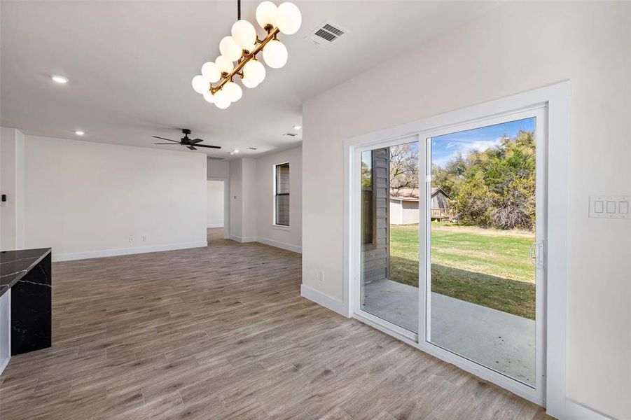 Spacious, unfurnished interior of a new home in , Granbury (Image 27).