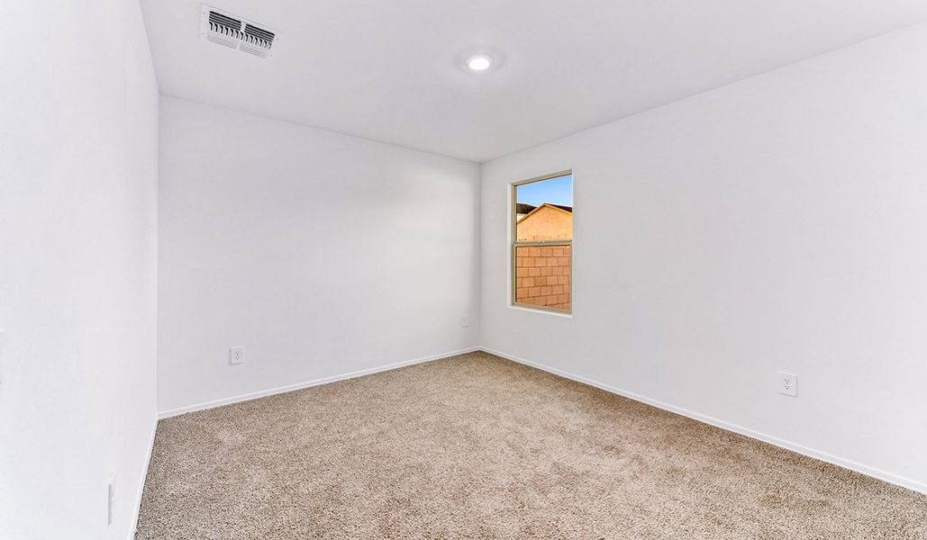 Spacious, unfurnished interior of a new home in Blackhawk, Tucson (Image 25).