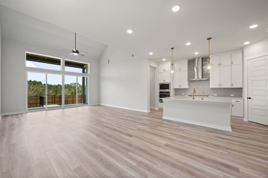 Spacious, unfurnished interior of a new home in Heritage, Dripping Springs (Image 30). Spacious, unfurnished interior of a new home in Heritage, Dripping Springs (Image 30).