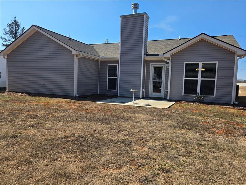 Exterior details and patio area of a home in , Hartwell (Image 20).