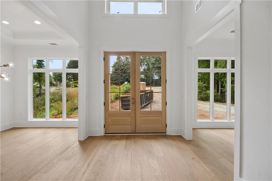 Spacious, unfurnished interior of a new home in , Alpharetta (Image 46).
