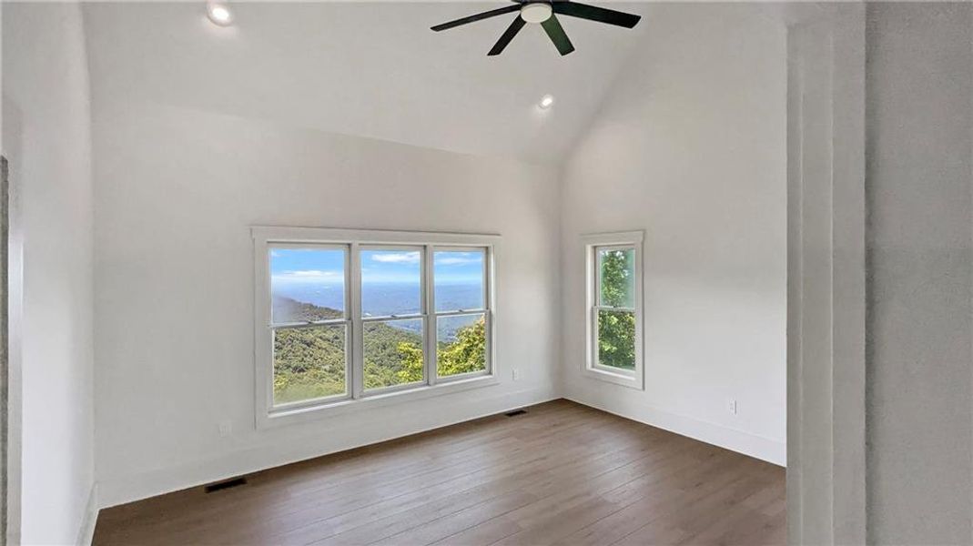 Spacious, unfurnished interior of a new home in , Jasper (Image 12).