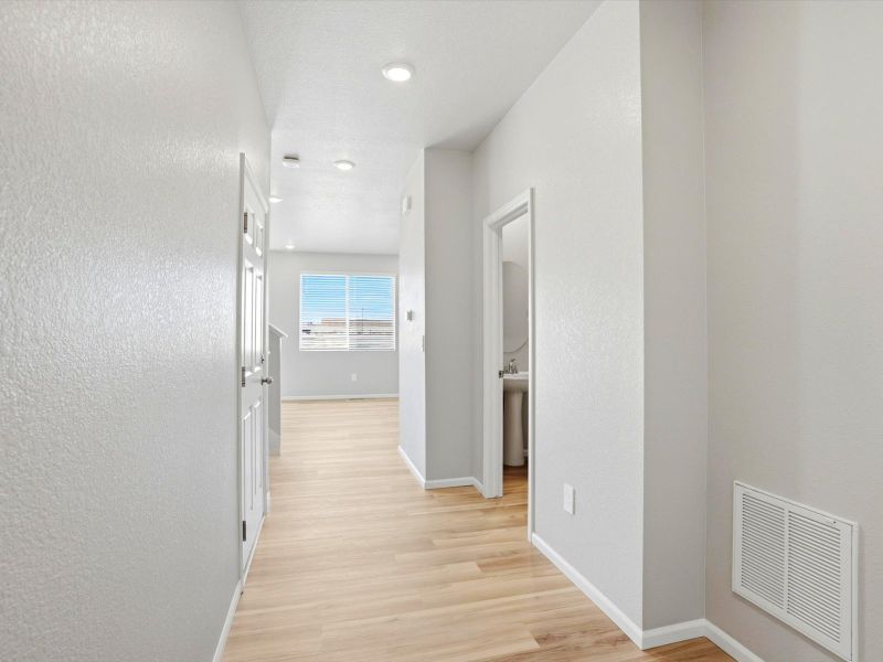 Spacious, unfurnished interior of a new home in Lorson Ranch: The Trail Collection, Colorado Springs (Image 10).