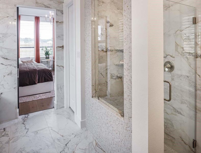 Furnished interior view inside a new home in Sienna, Missouri City (Image 21).