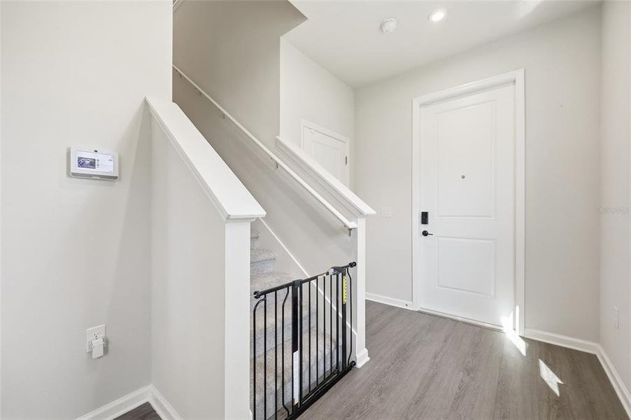 Spacious, unfurnished interior of a new home in Lakewood Park, Deland (Image 24).