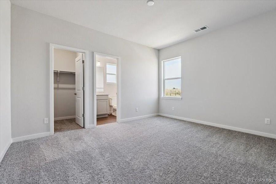 Spacious, unfurnished interior of a new home in Prestige Collection at Parkdale Commons, Erie (Image 15). Spacious, unfurnished interior of a new home in Prestige Collection at Parkdale Commons, Erie (Image 15).