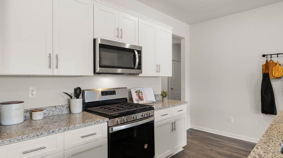 Representative furnished interior of a home built from the Plan by D.R. Horton in Wrenfield at Chanticleer, North Augusta (Image 15). Representative furnished interior of a home built from the Plan by D.R. Horton in Wrenfield at Chanticleer, North Augusta (Image 15).