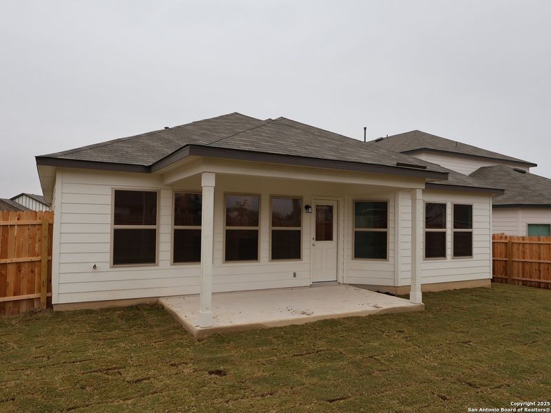 Exterior details and patio area of a home in Winding Brook, San Antonio (Image 20).