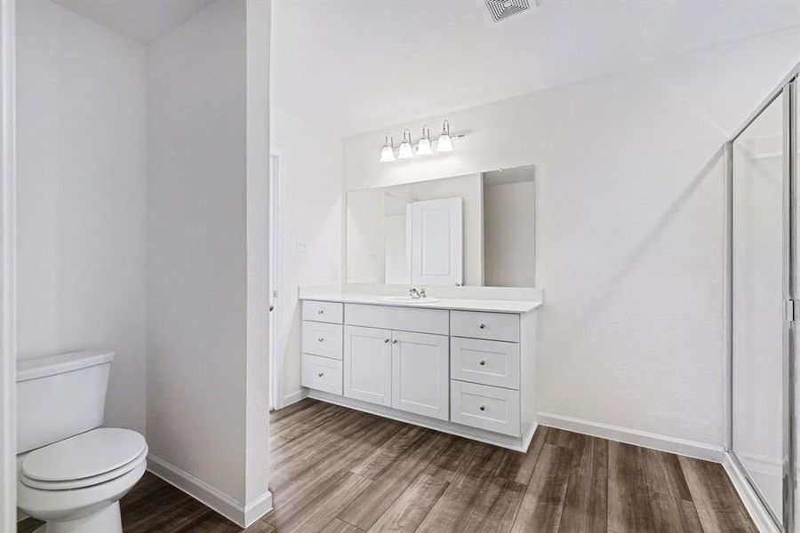 Furnished interior view inside a new home in , Princeton (Image 15).