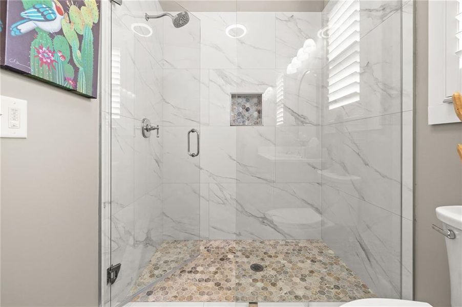 Furnished interior view inside a new home in , Jefferson (Image 40).