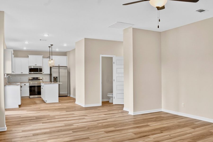 Representative unfurnished interior of a home built from the The Sunbury by RTS Homes in Doctor's Creek, Ludowici (Image 15).