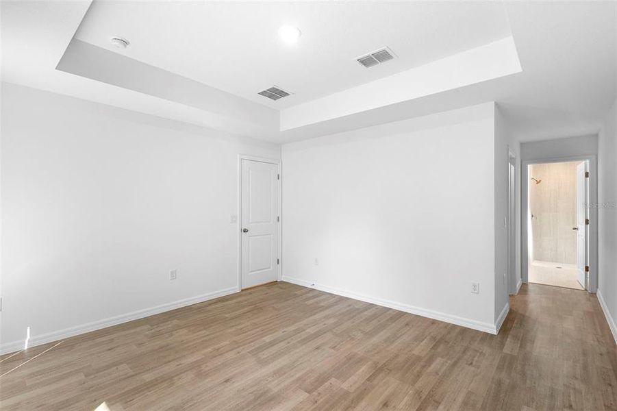 Spacious, unfurnished interior of a new home in , Eustis (Image 27).