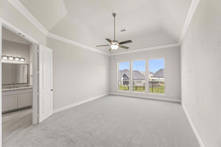 Representative unfurnished interior of a home built from the Brentwood by Windsor Homes in Nelson Lake Estates, Rockwall (Image 25).