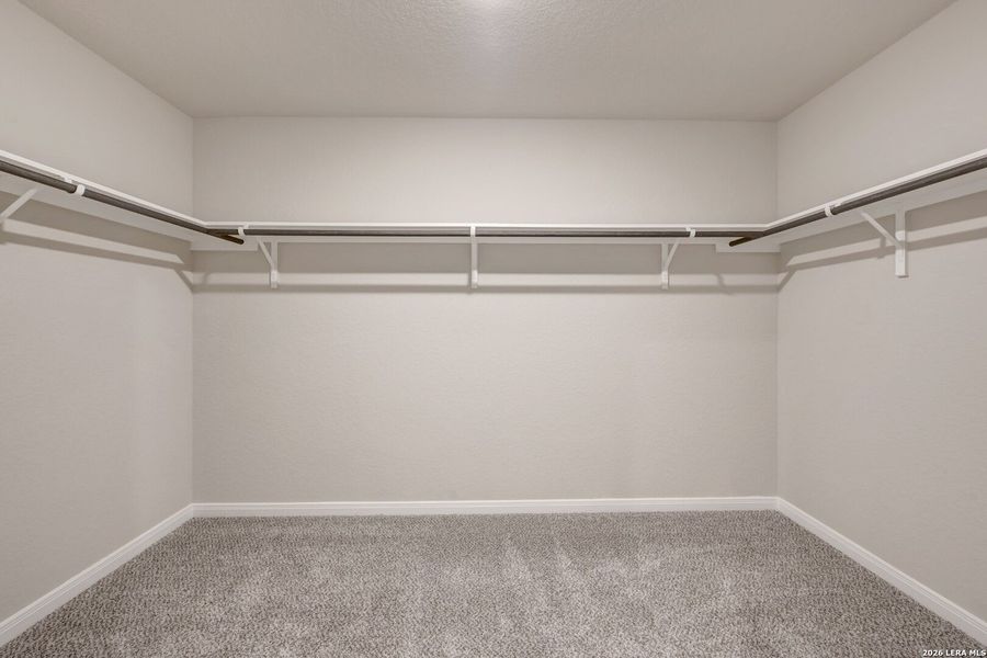 Spacious, unfurnished interior of a new home in Chaparral Ranch, Floresville (Image 23).