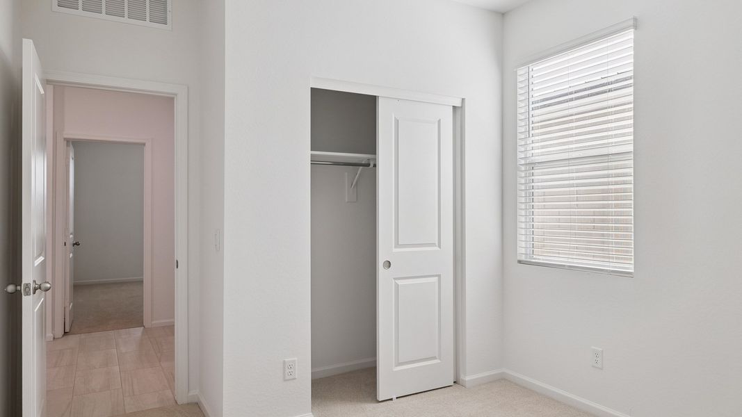 Spacious, unfurnished interior of a new home in Copper Falls, Buckeye (Image 16).