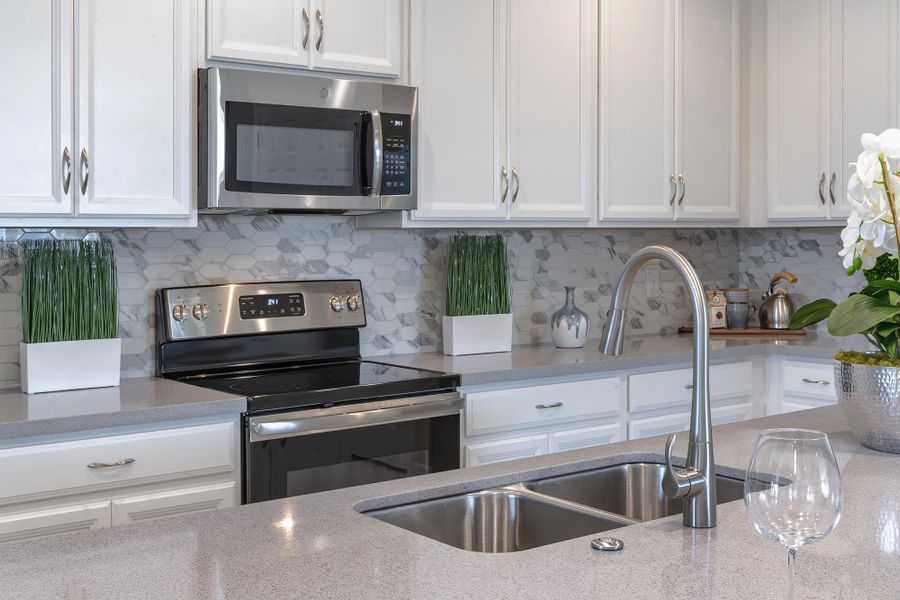 Kitchen | Kensington Flex | New Homes in Florida by Landsea Homes