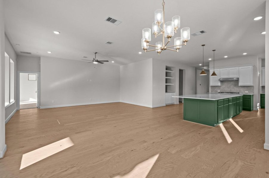 Photo does not represent actual home options and selection. Ask Sales consultant for specific selections.